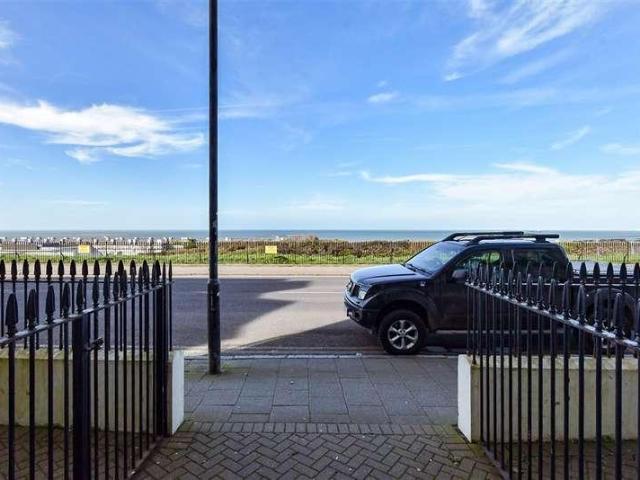 Flat for sale in Margate Old Town, Acol