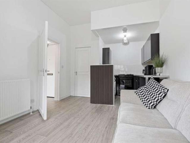 Flat for sale in Tynecastle, Gorgie
