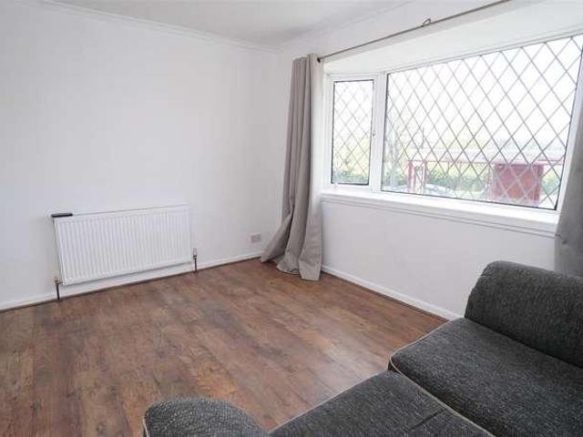 Flat for sale in West Yorkshire