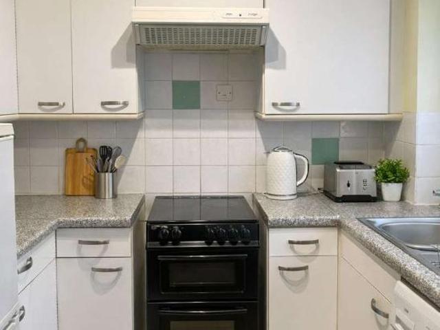 Flat for sale in Crookhorn, Spring Vale