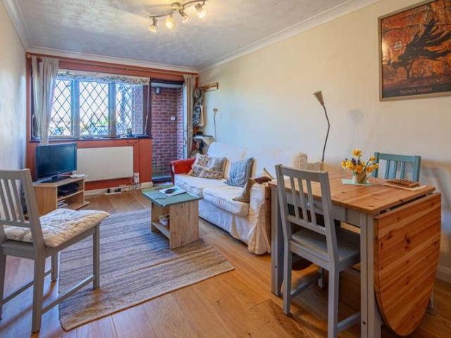 Flat for sale in Drybridge Hill, Eastbridge