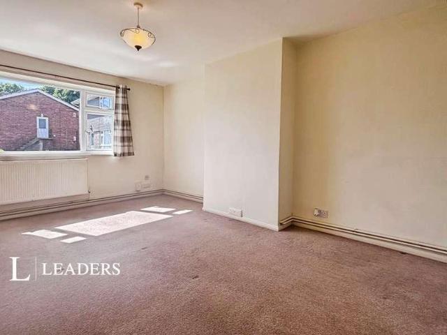 Flat for sale in Worthing, West Sussex