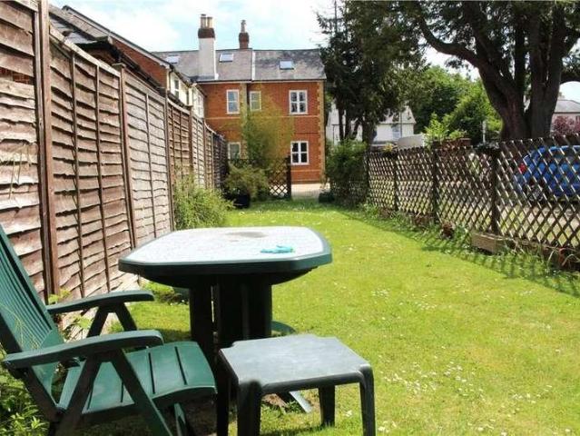 Flat for sale in Woking, Surrey