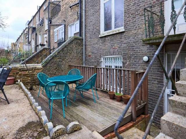 Flat for sale in Holloway, Greater London