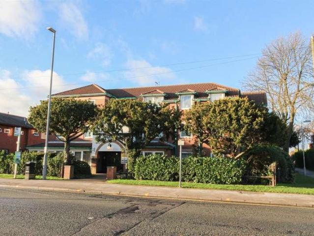 Flat for sale in Woodthorpe, Gedling