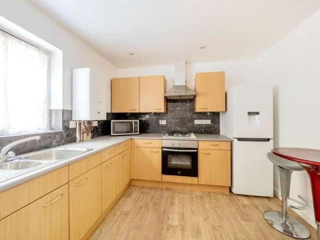 Flat for sale in Greater London