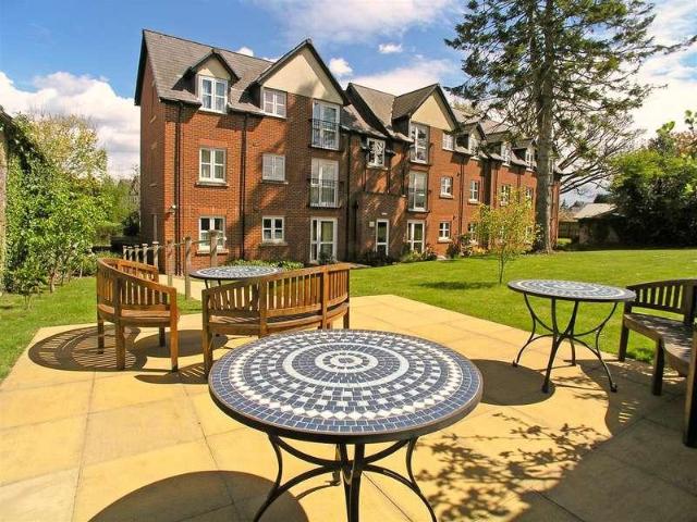 Flat for sale in Falcon Lodge, Wales