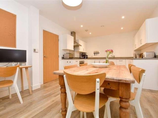 Flat for sale in Greater London