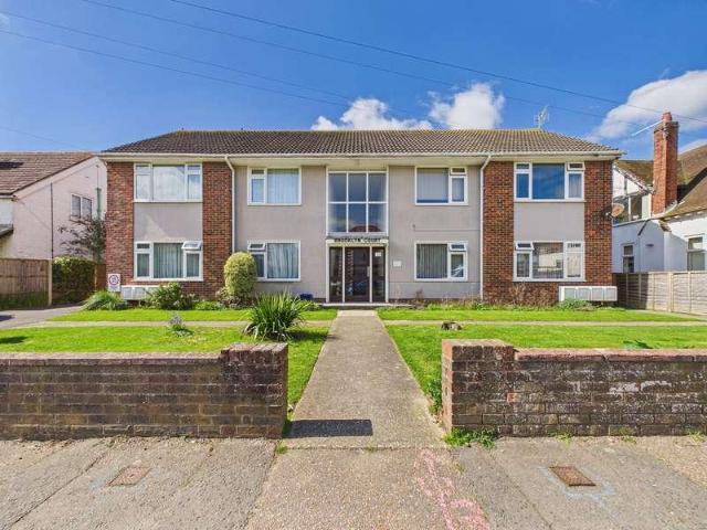 Flat for sale in West Worthing, Worthing