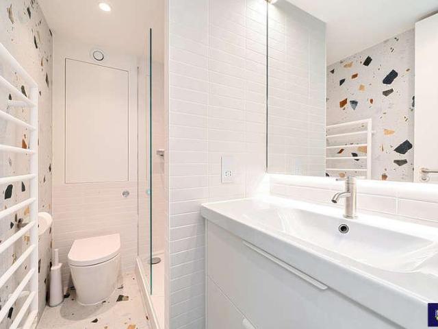 Flat for sale in Archway, Greater London