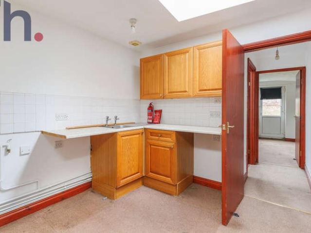 Flat for sale in Nodehill, Shide