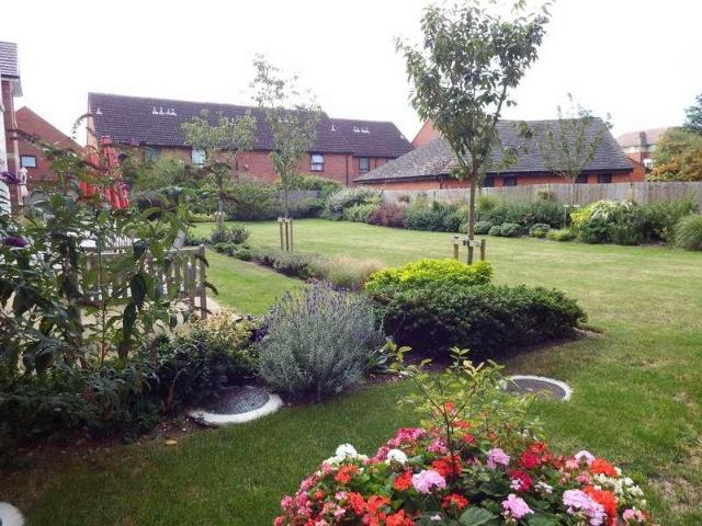 Flat for sale in Old Town, Shephall