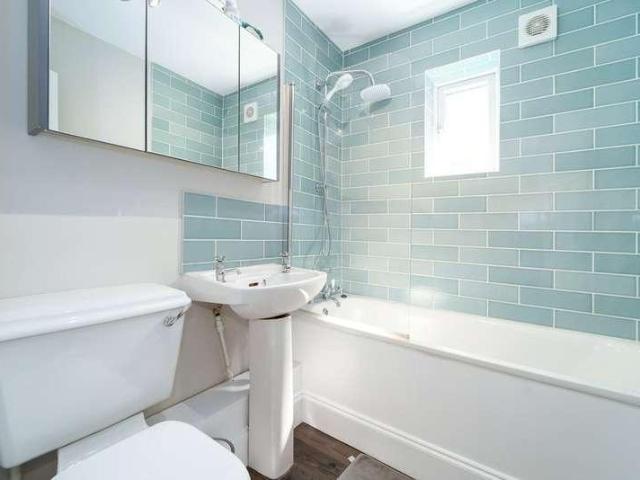 Flat for sale in New Town, Eton