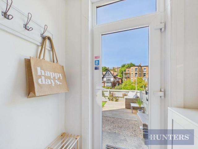 Flat for sale in South Cliff, Kepwick