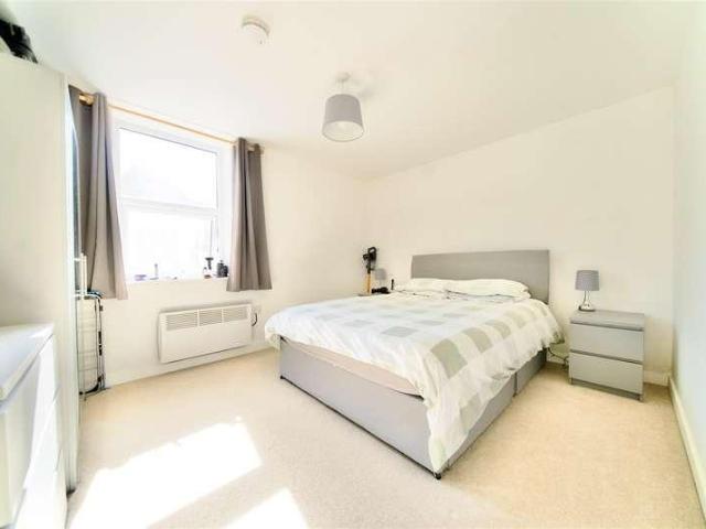 Flat for sale in Weymouth, East Dorset