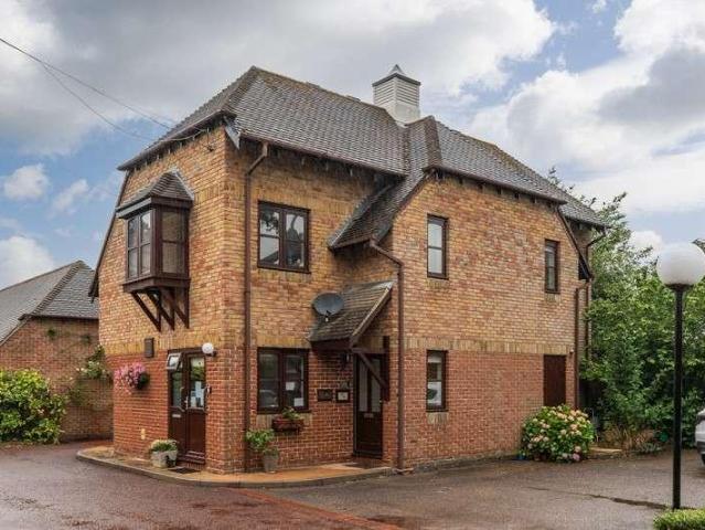 Flat for sale in Fleetend, Fareham