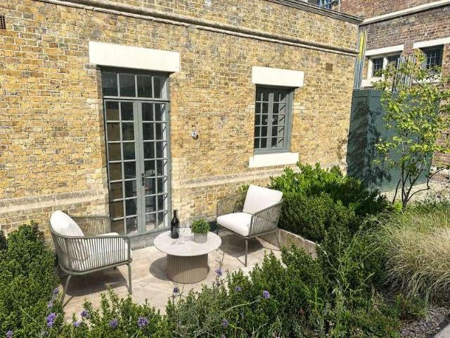 Flat for sale in Springfield Village, Greater London