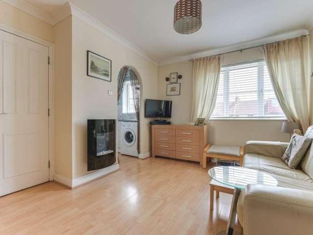 Flat for sale in Edmonton, Greater London