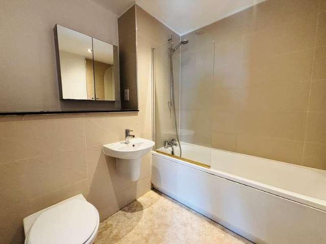 Flat for sale in City Centre, Salford