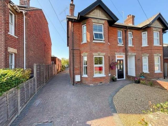 Flat for sale in Horseport, Ashurst Bridge