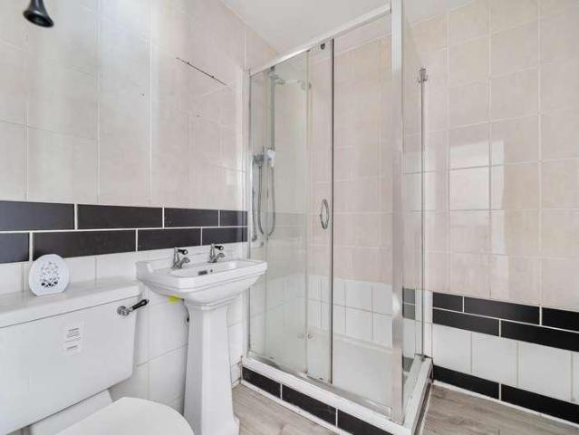 Flat for sale in London Borough of Hillingdon, Greater London