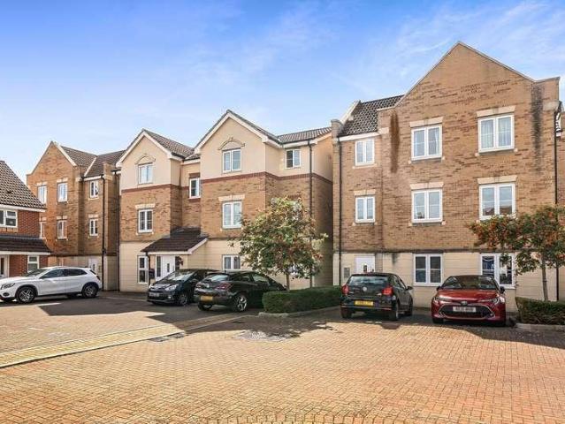 Flat for sale in Feckenham, City Of Bristol
