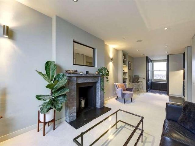 Flat for sale in Notting Hill, Greater London