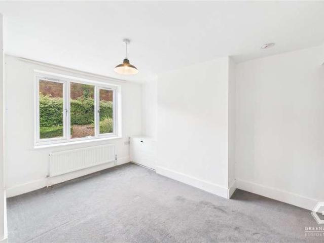 Flat for sale in Perryfields, West Sussex