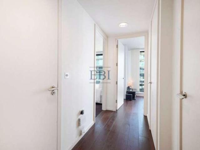 Flat for sale in Isle Of Dogs, Greater London