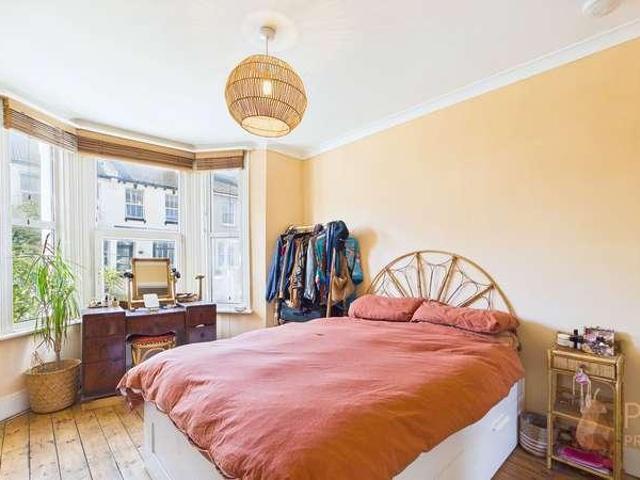 Flat for sale in West Worthing, Worthing