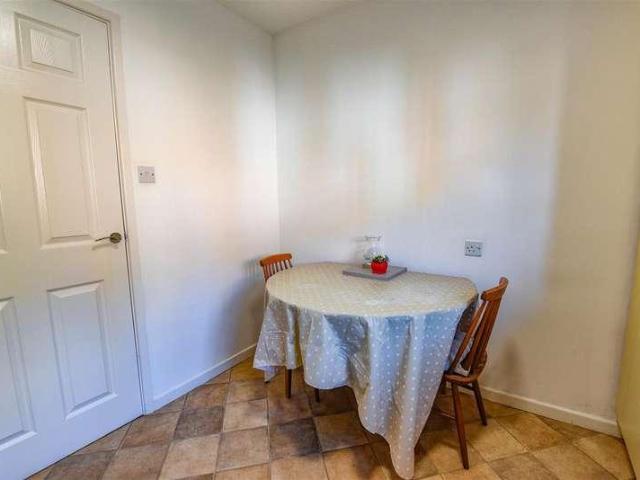 Flat for sale in Dursley, School House