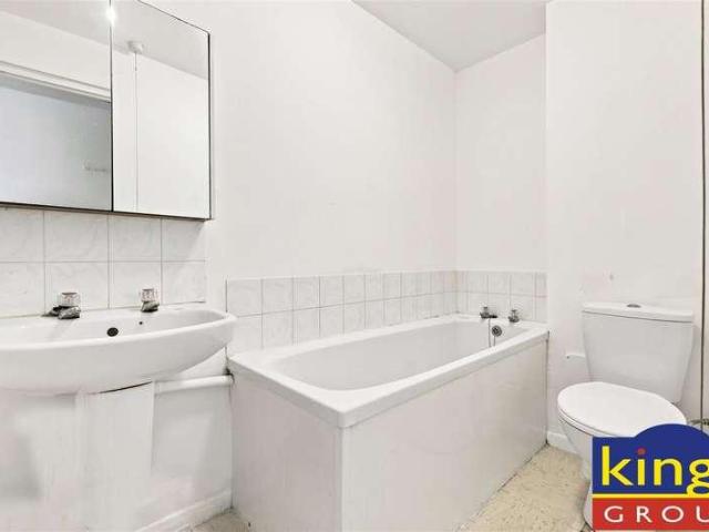 Flat for sale in Lower Edmonton, Edmonton