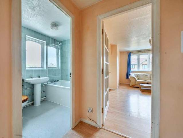 Flat for sale in London Borough of Lewisham, Greater London