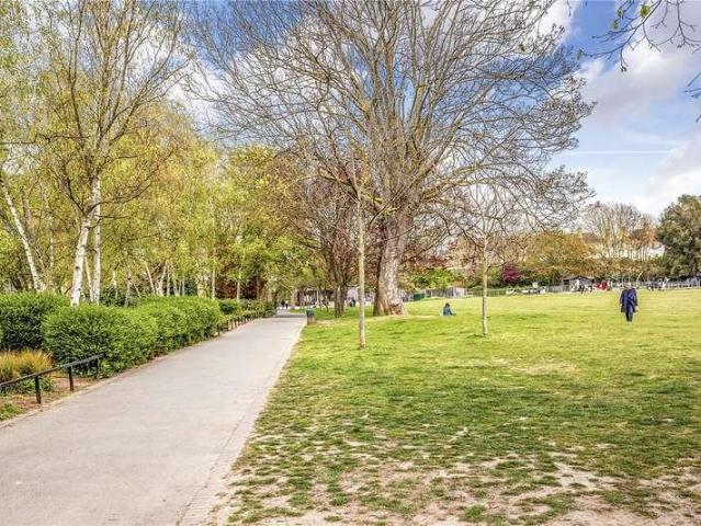 Flat for sale in London Borough of Islington, Greater London