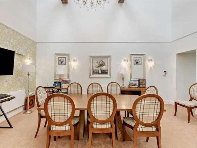 Flat for sale in Highweek, Bridford