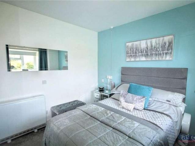 Flat for sale in Berrick Salome, Oxfordshire
