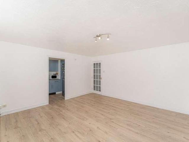 Flat for sale in Enfield Island Village, Greater London