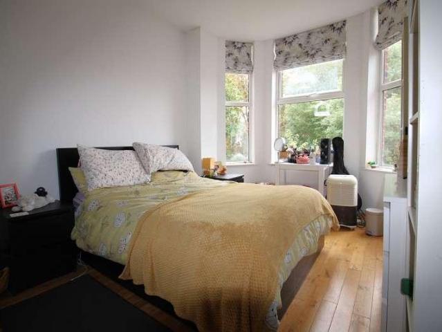 Flat for sale in Whalley Range, Manchester