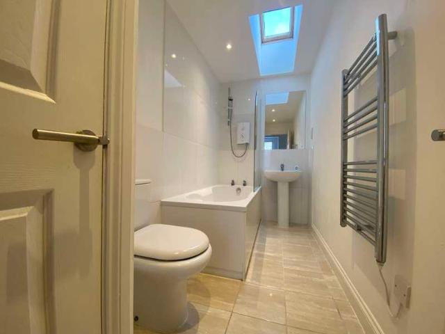 Flat for sale in Nodehill, Shide
