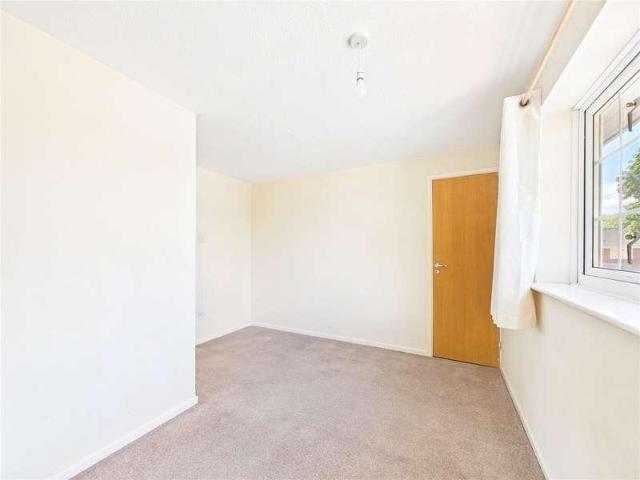 Flat for sale in Primsland, Crookhill