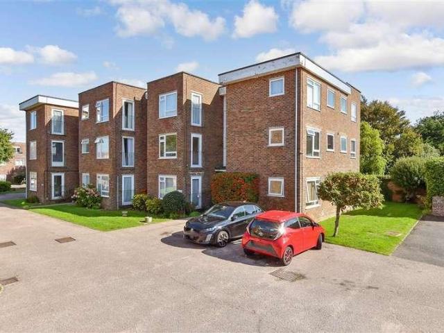 Flat for sale in West Worthing, Worthing