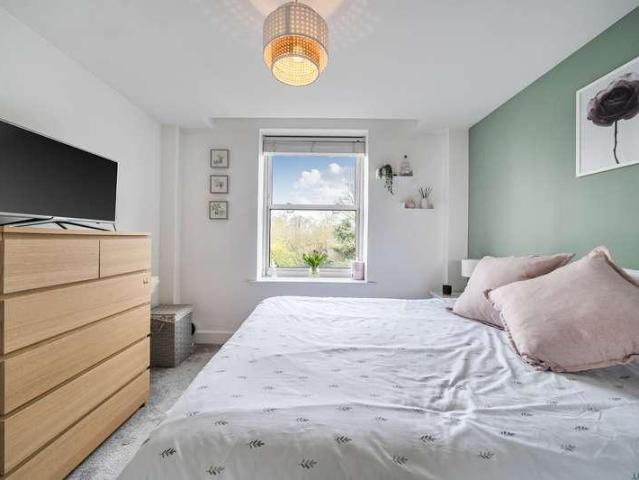 Flat for sale in Greater London