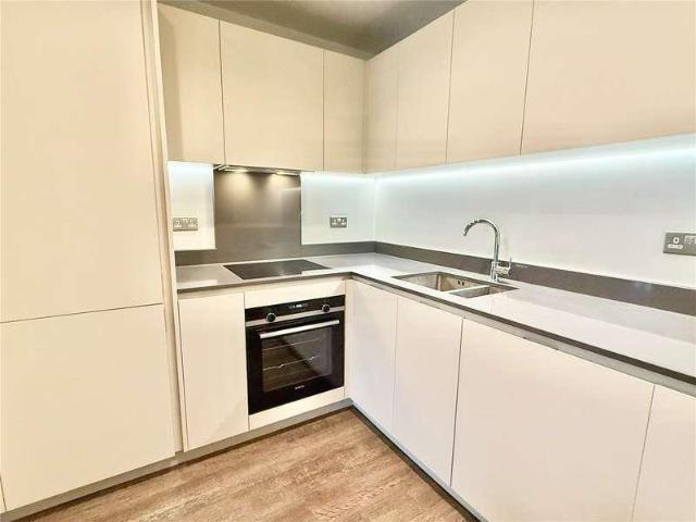 Flat for sale in Greater London