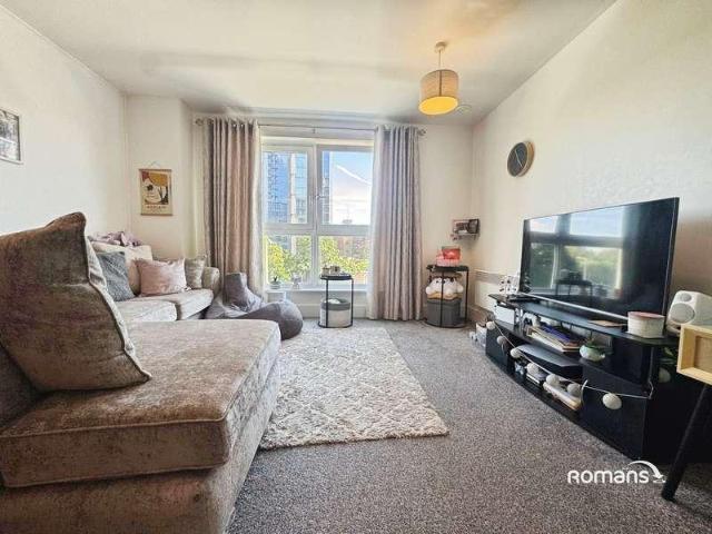 Flat for sale in Priest Down, Hampshire