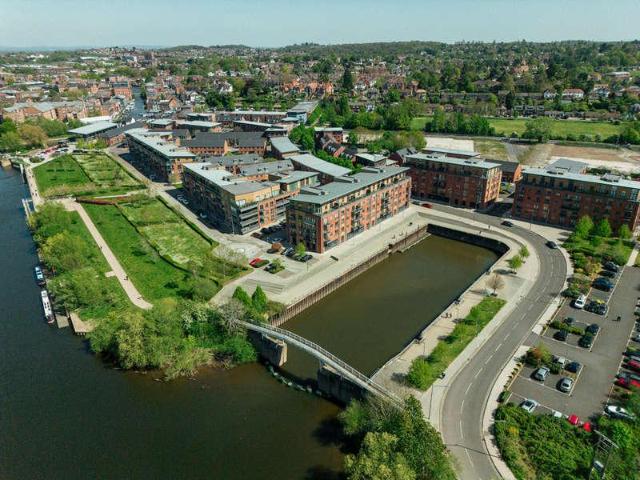Flat for sale in St Peters, Worcester