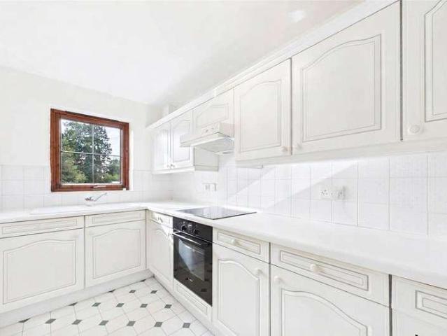 Flat for sale in Camberley, Surrey Heath