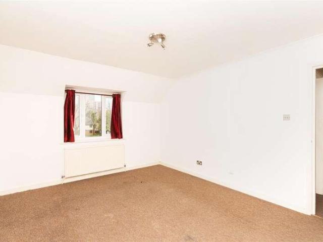 Flat for sale in Colindale, Greater London