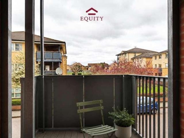 Flat for sale in Carterhatch, Greater London