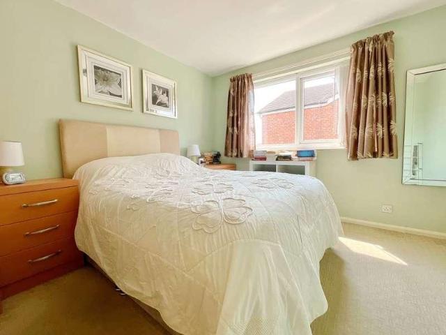 Flat for sale in Meols Cop, Southport