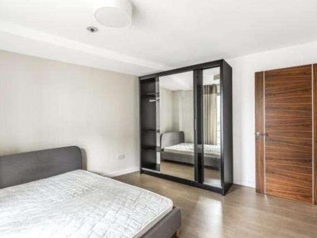 Flat for sale in Horsell, Woking